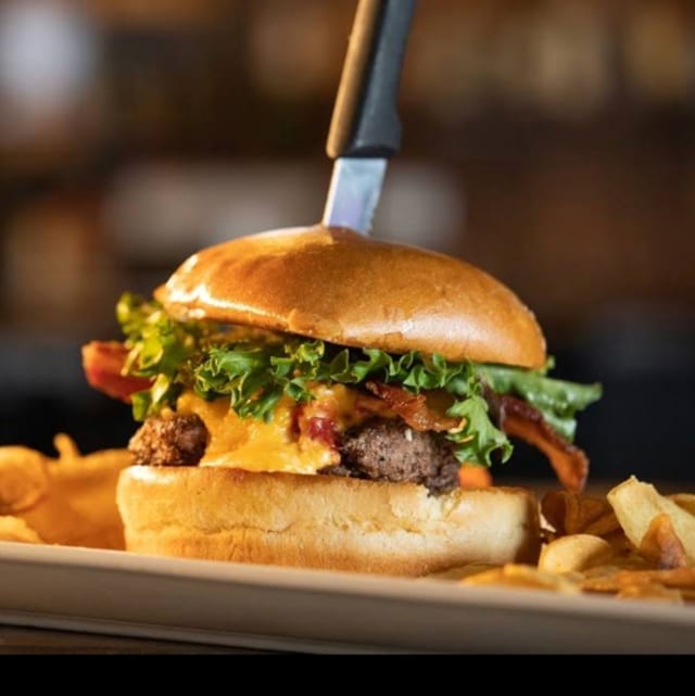 Cheeseburger.