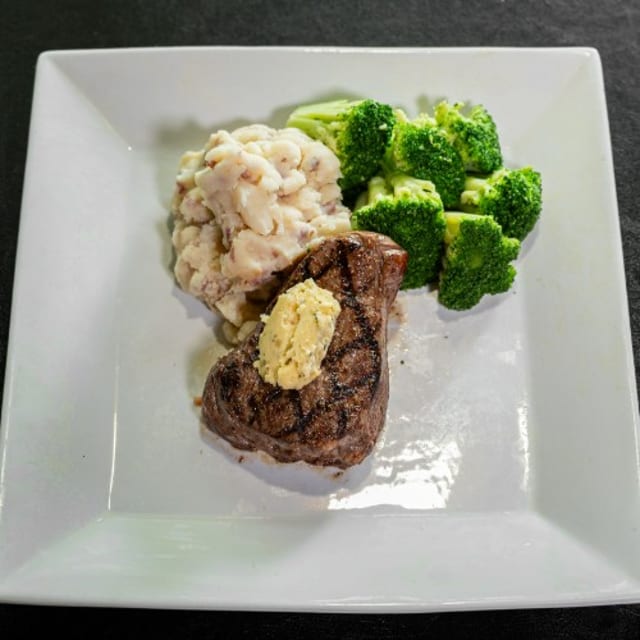 Handcut 8oz Sirloin.